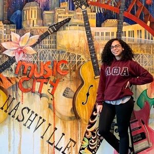 Meet your Posher, Oshaira